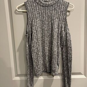 American Eagle Outfitters Gray Off The Shoulder Ribbed Knit Top